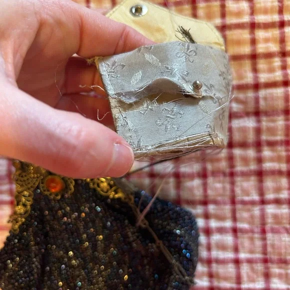 Vintage Beaded Evening Bag with Ornate Metal Frame - Picture 8 of 12